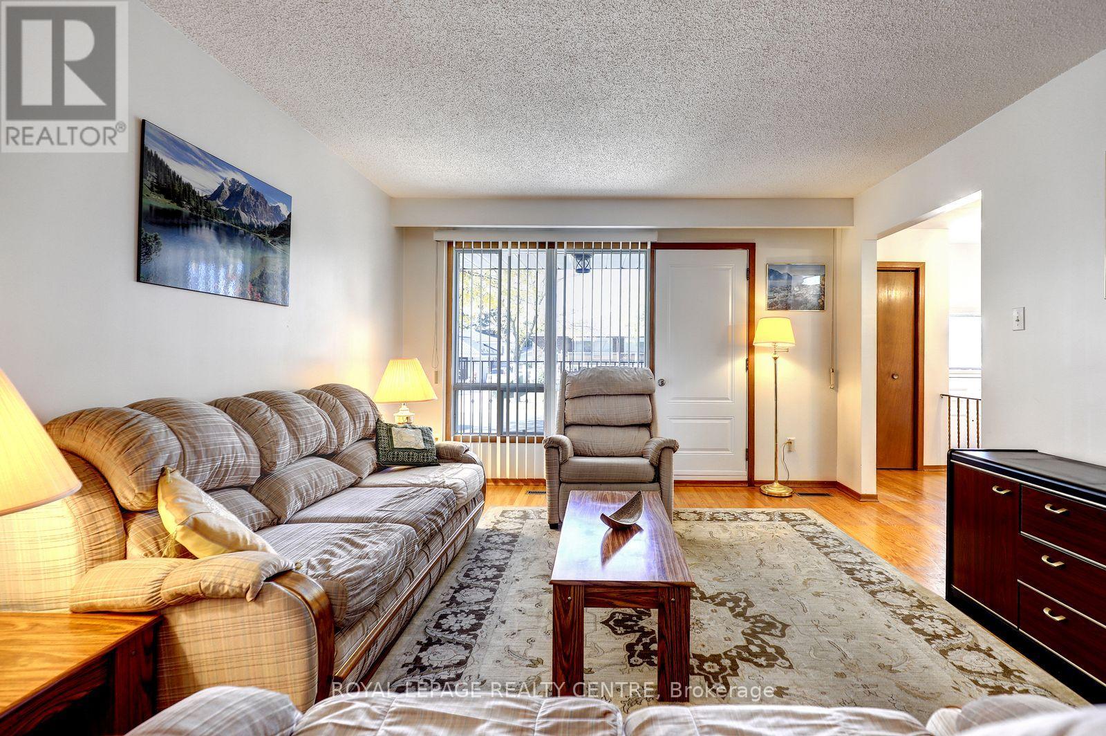 912 BLAIRHOLM AVENUE - 9