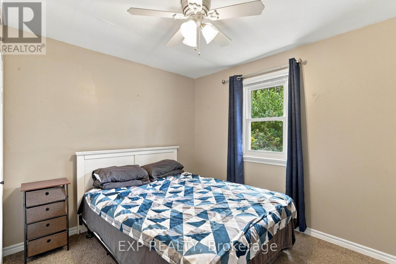 68 Louis Street, Quinte West, ON photo 8