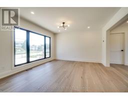 24 Royce Avenue, Hamilton, ON L8G3B5 Photo 25