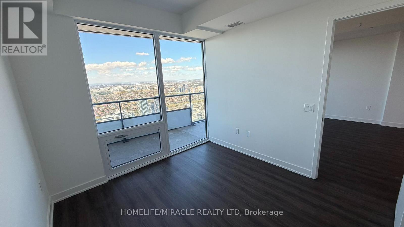 448 Burnhamthorpe Road West — photo 30
