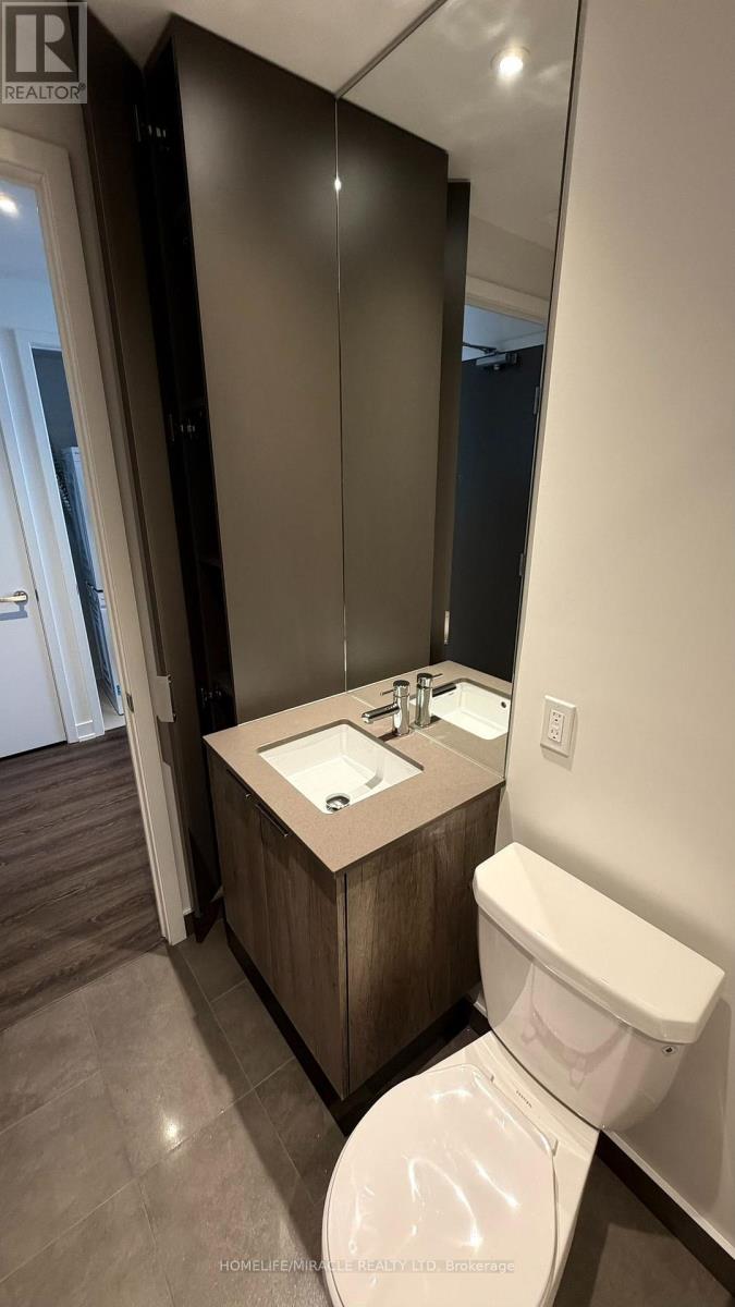 448 Burnhamthorpe Road West — photo 40