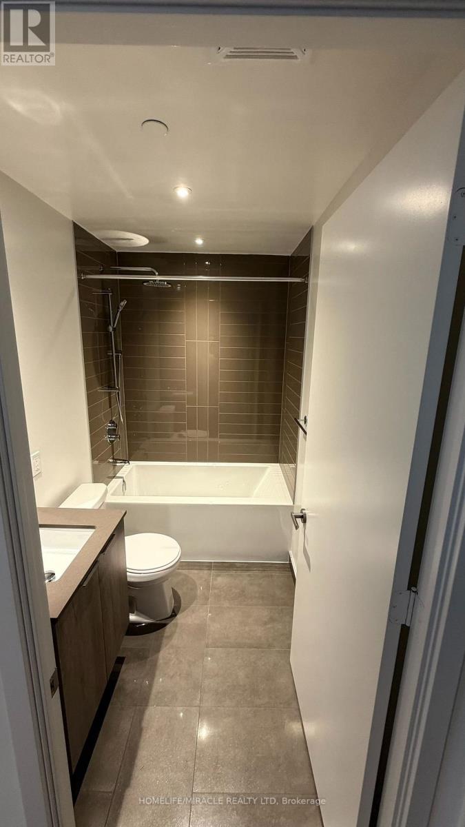 448 Burnhamthorpe Road West — photo 39