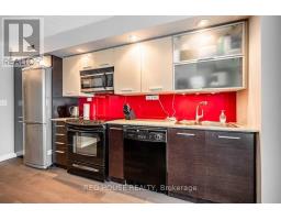 628 - 8 Telegram Mews, Toronto, ON M5V3Z5 Photo 6