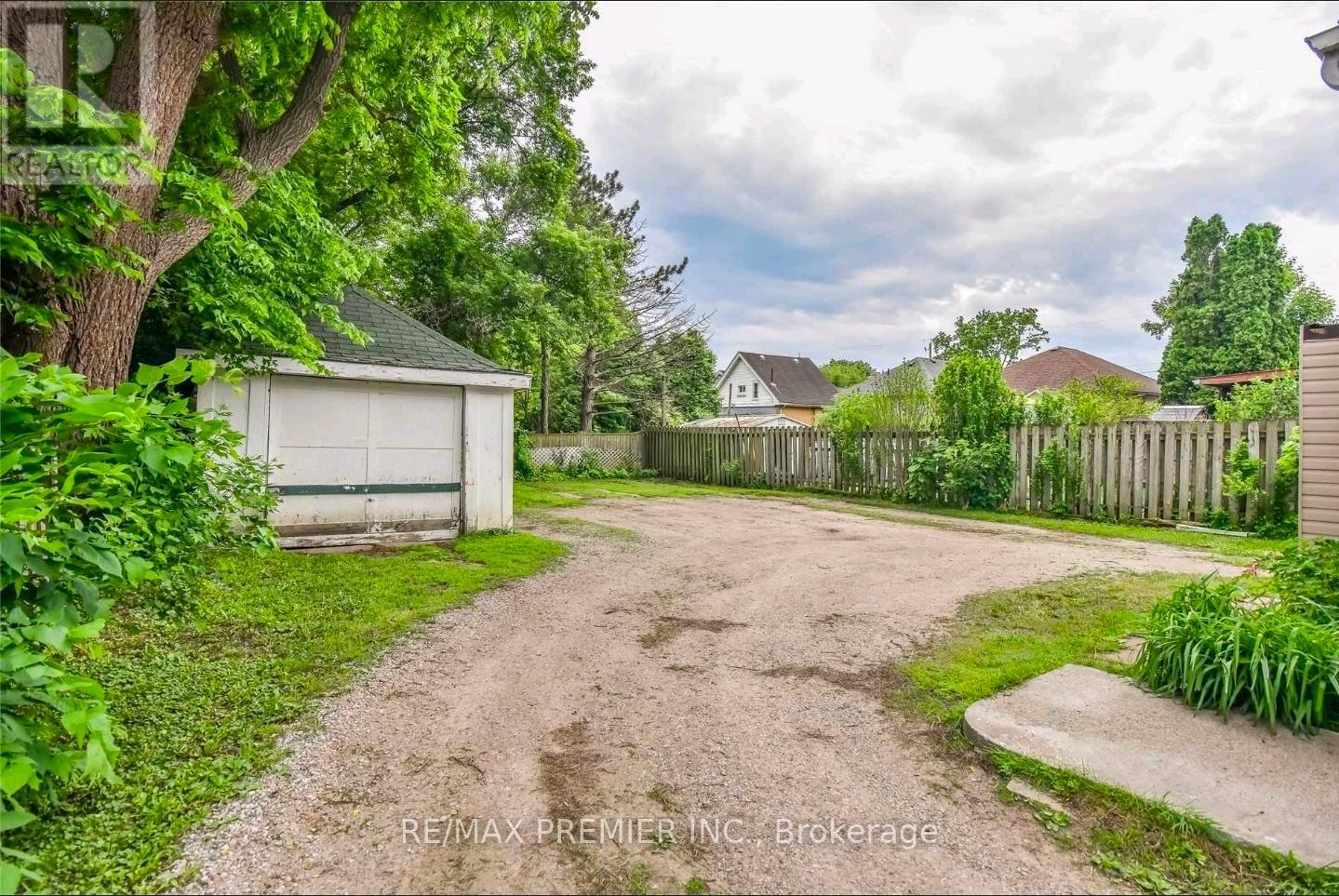 95 CAYUGA STREET - Image 23