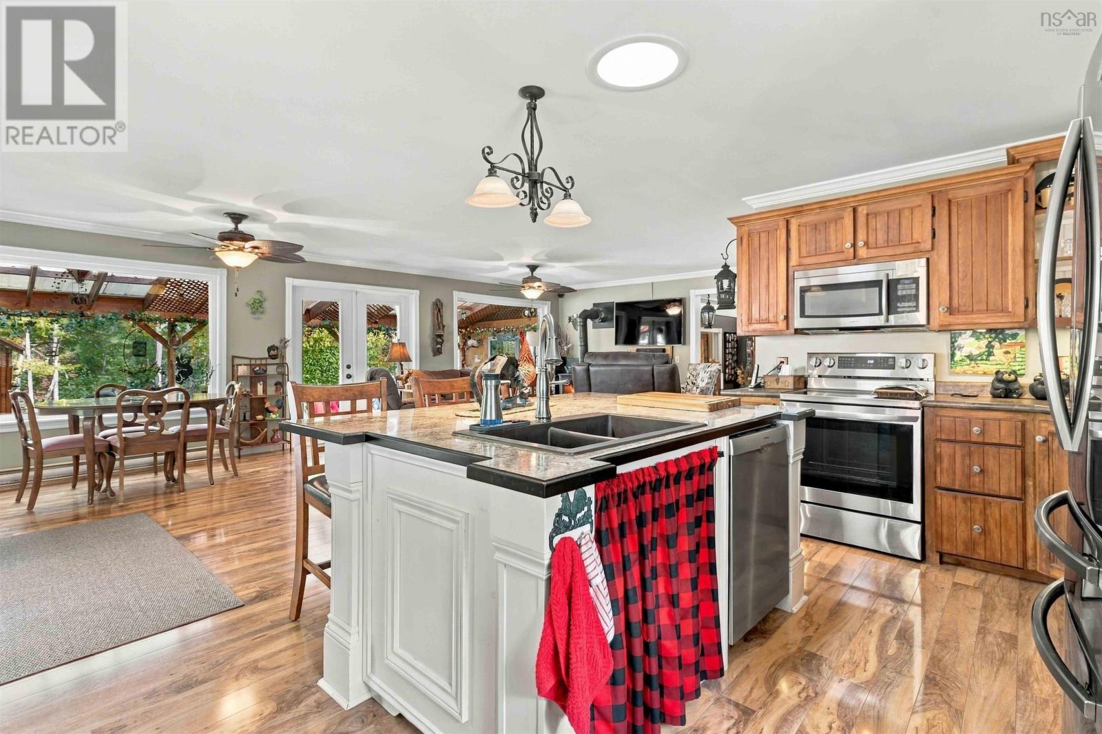 484 Gilberts Lane - Image 12