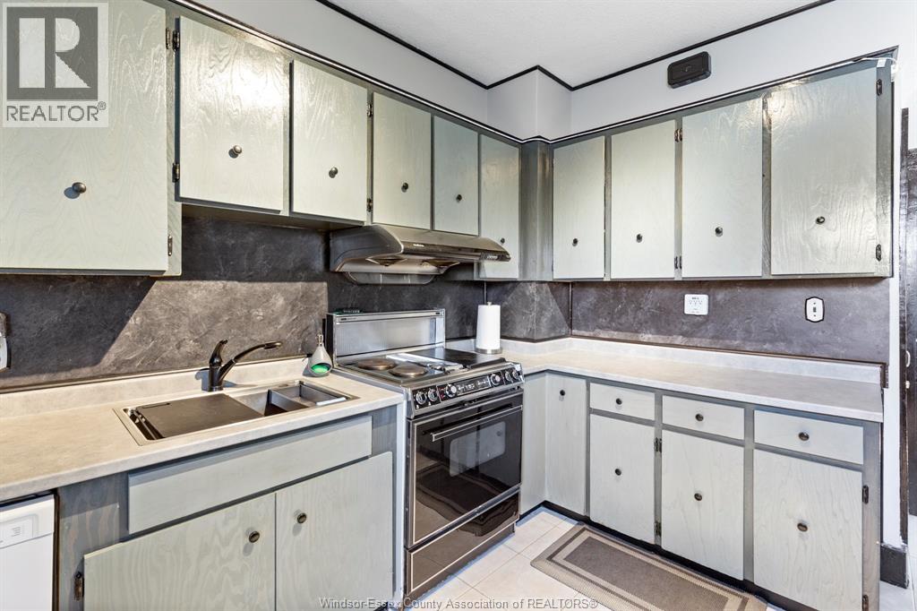 493 MOY AVENUE - 11