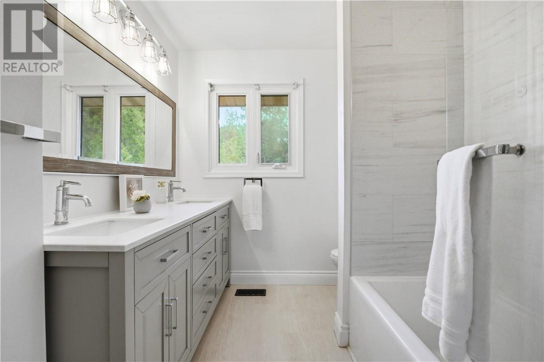 836 Prete Street — photo 15