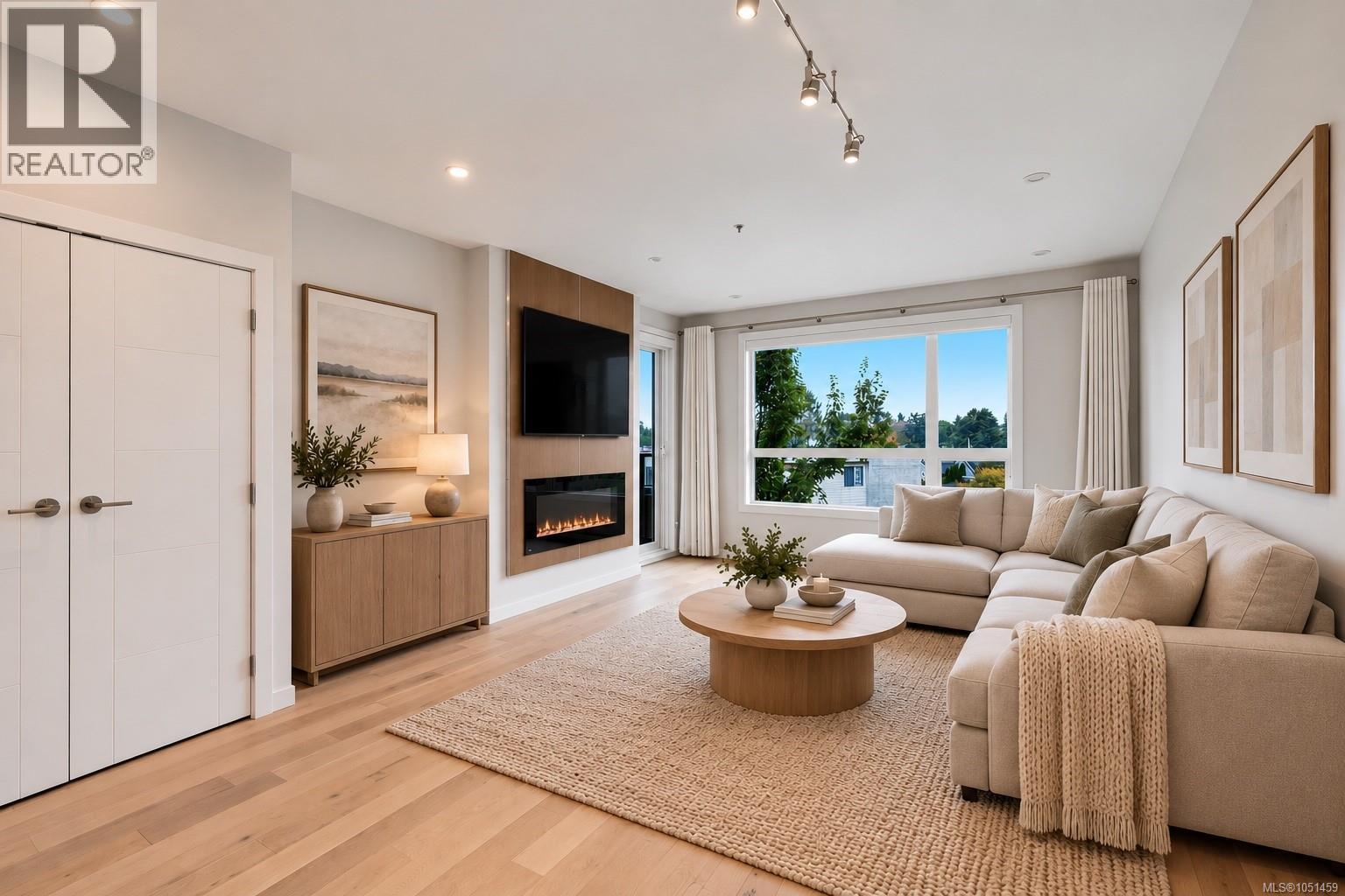 409 2285 Bowker Avenue, Oak Bay