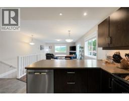 1084 Lisa Close, Shawnigan Lake, BC V8H2H8 Photo 17