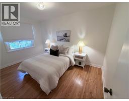 Living room - 184 East 35th Street, Hamilton, ON L8V3Y2 Photo 12