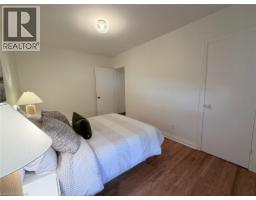 184 East 35th Street, Hamilton, ON L8V3Y2 Photo 14