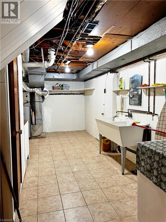 184 East 35th Street — photo 30