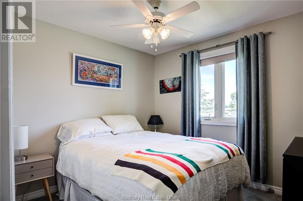 844 Windermere Crescent - Image 15