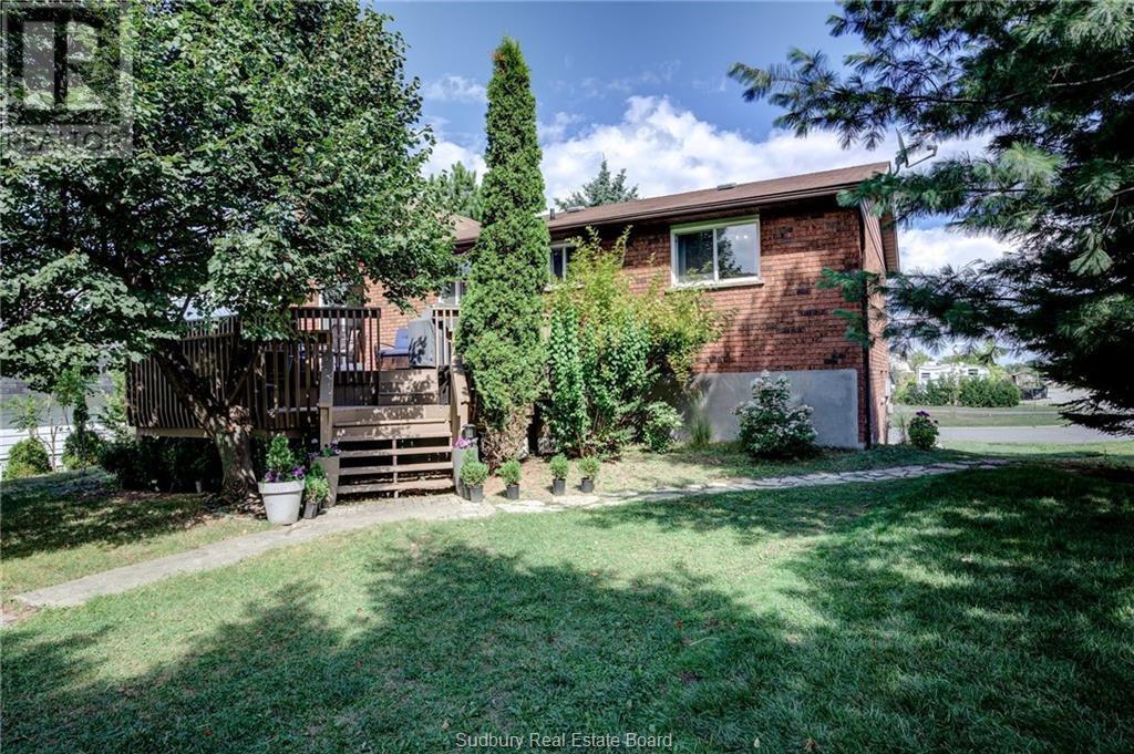 844 Windermere Crescent - Image 25