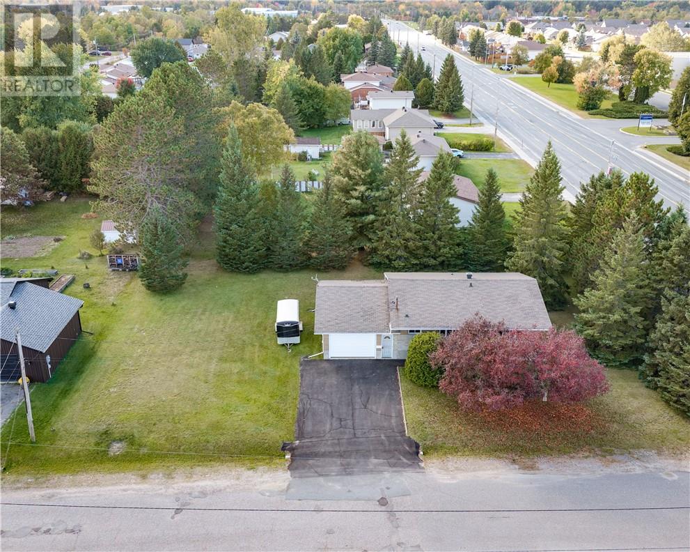 2979 Stanley Street - 1