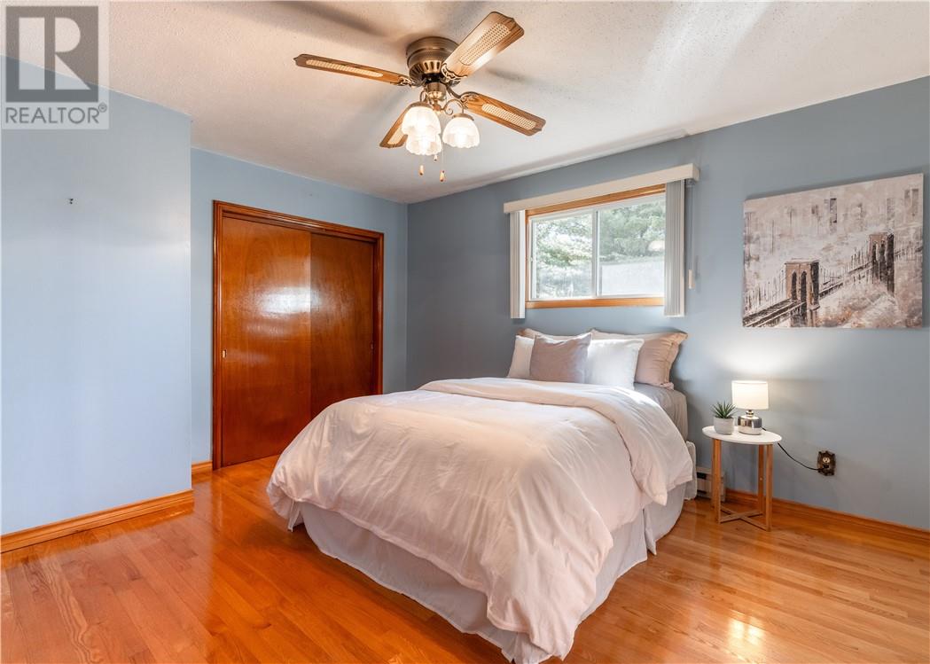 2979 Stanley Street - 15