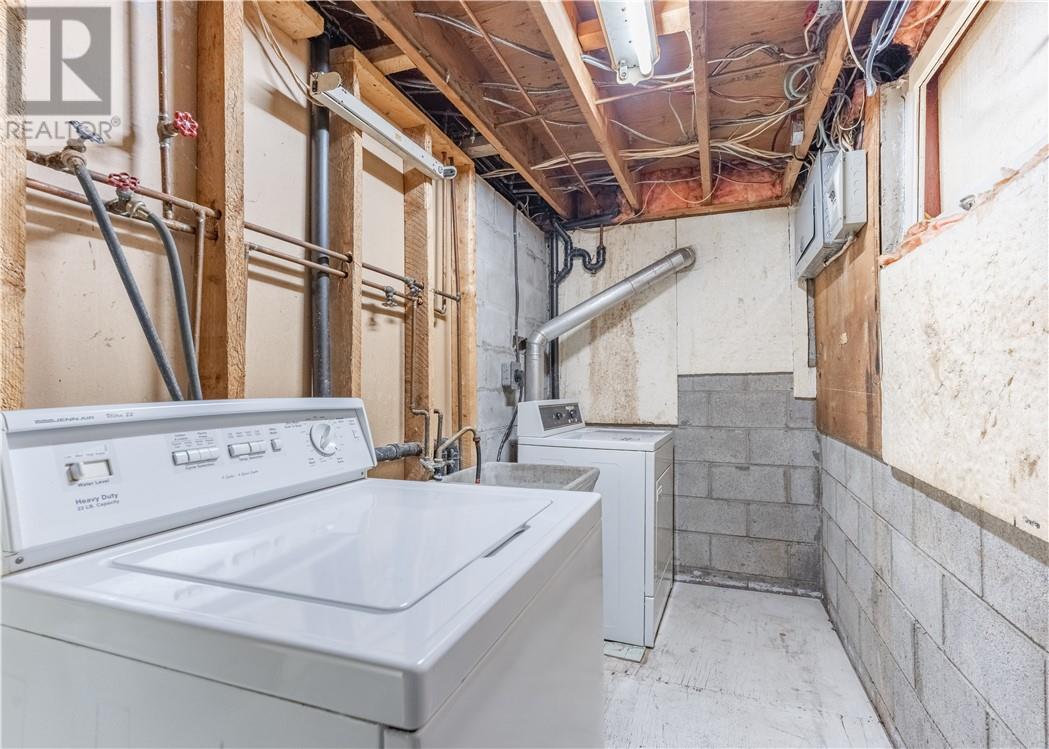 2979 Stanley Street - Image 20