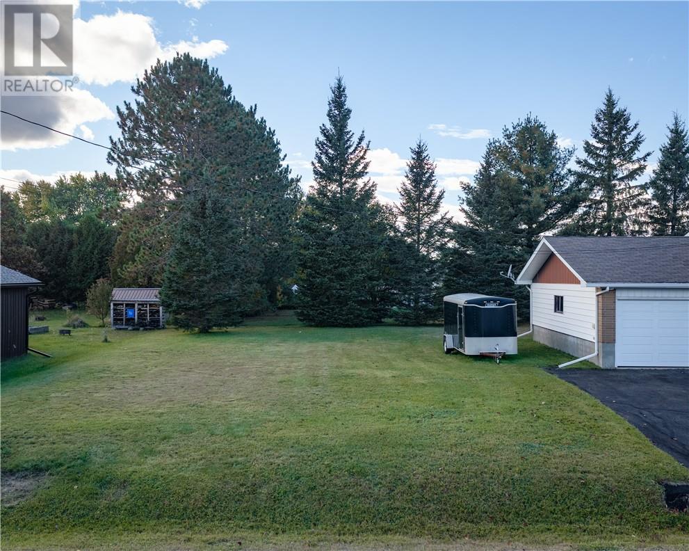 2979 Stanley Street - Image 27