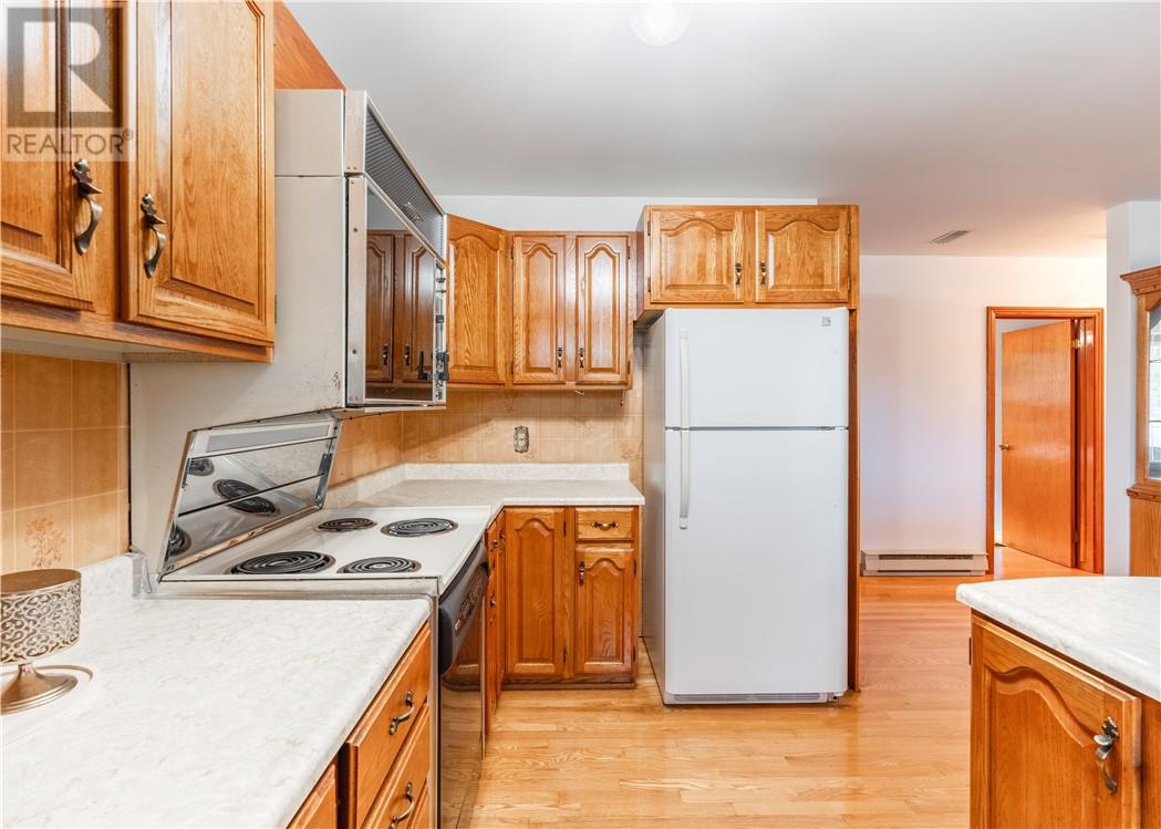 2979 Stanley Street - Image 8