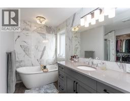 70 Truant Crescent, Red Deer, AB T4P0S9 Photo 24