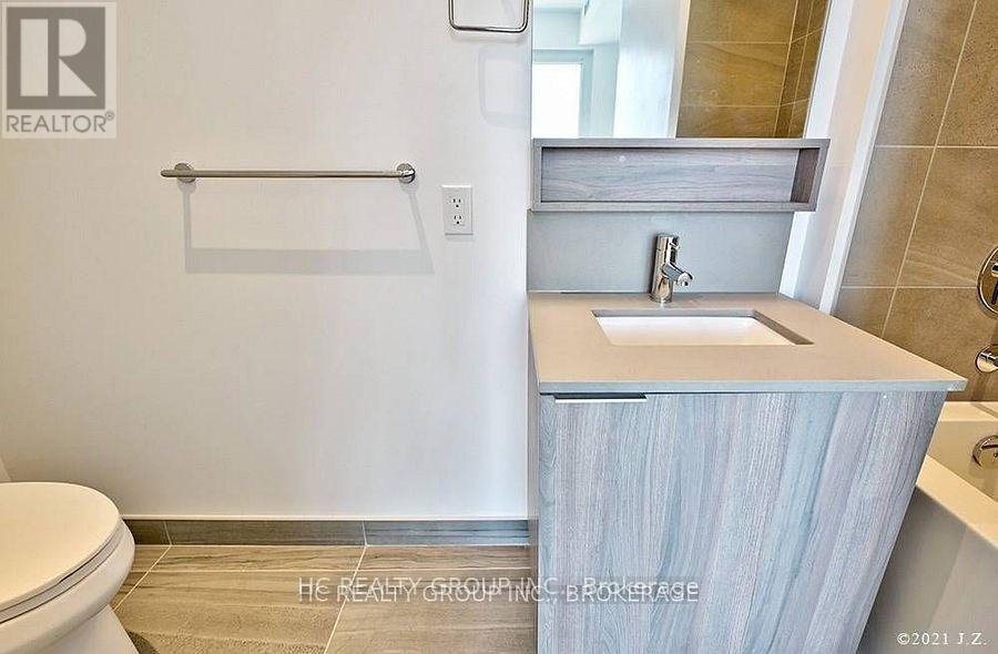 950 Portage Parkway — photo 17