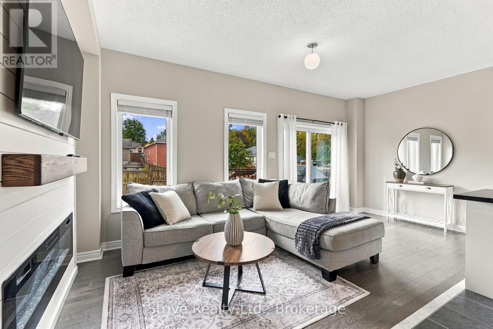 18 BUD DOUCETTE COURT - 20