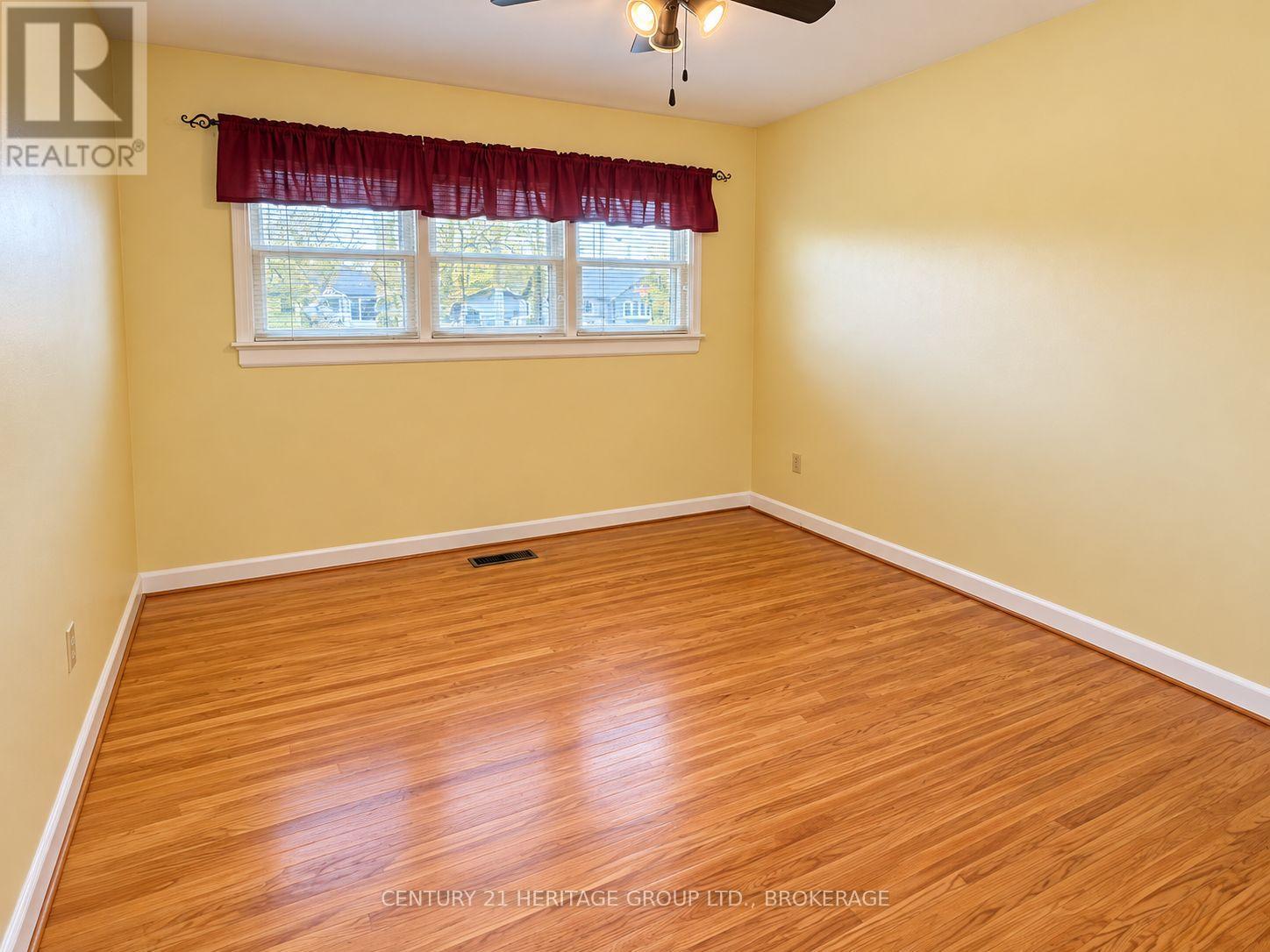 227 ARNOLD STREET - 8