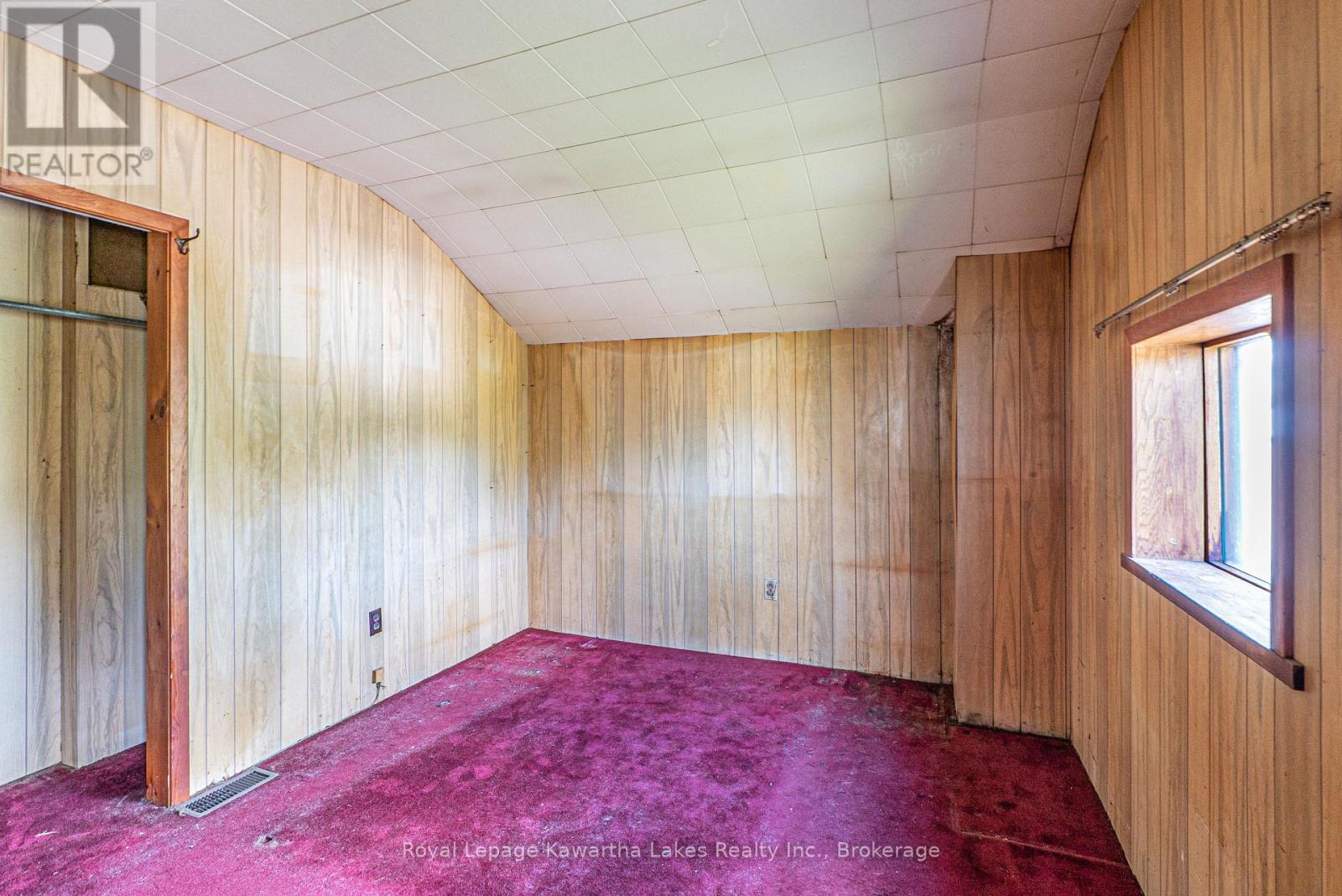 76 LONG BEACH ROAD - 19