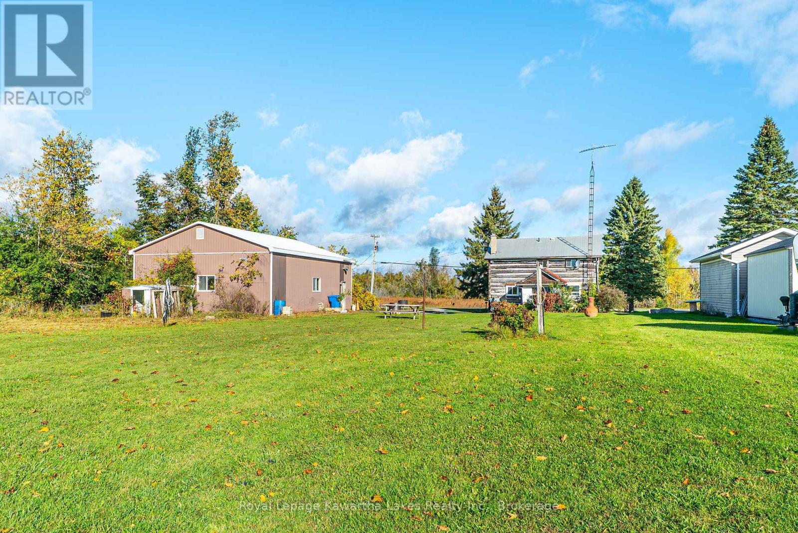 76 LONG BEACH ROAD - 32