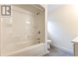 6453 Royal Magnolia Avenue, London South, ON N6P0K2 Photo 21