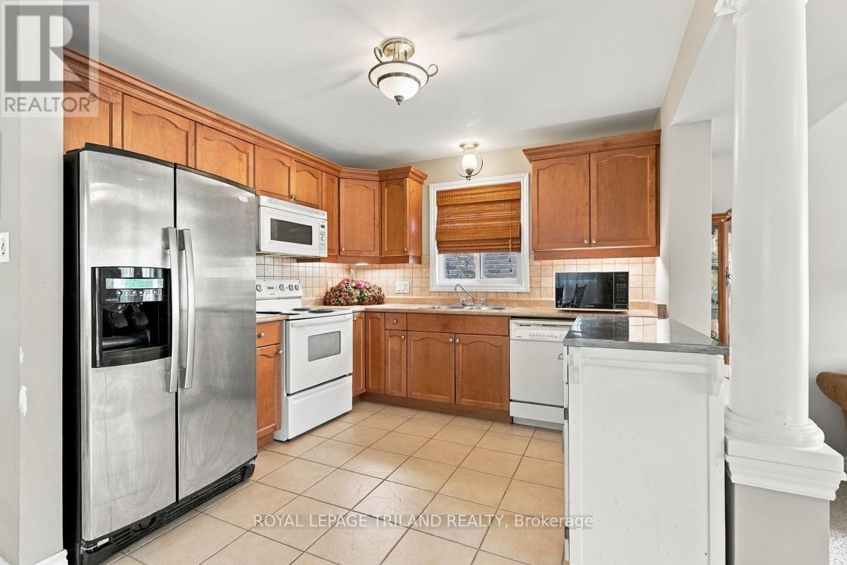1426 MICKLEBOROUGH DRIVE - 12