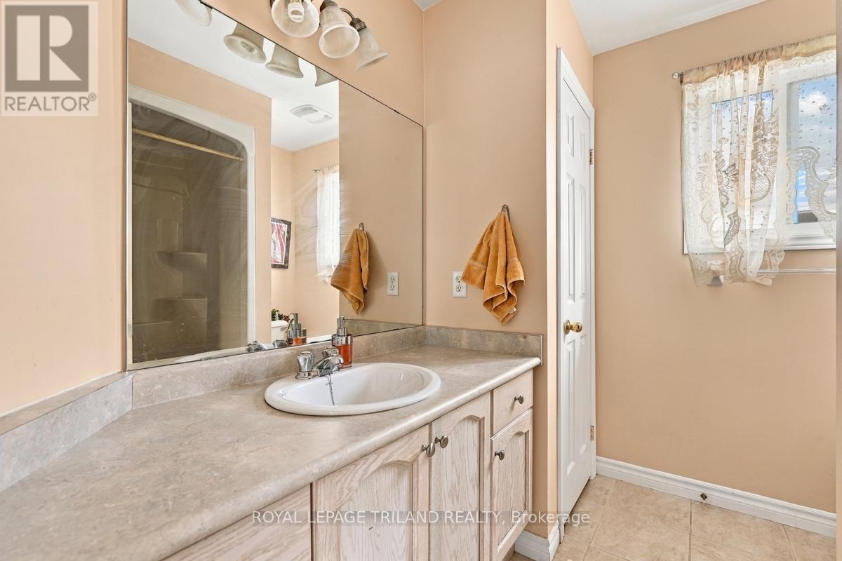 1426 MICKLEBOROUGH DRIVE - 25