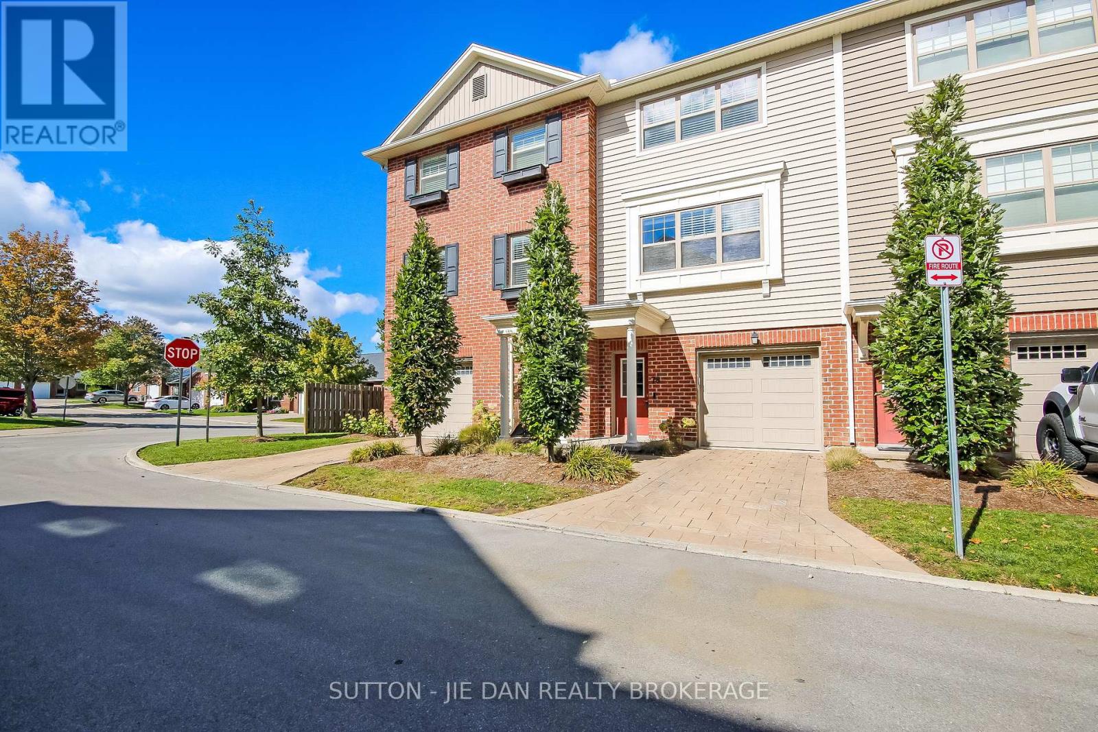 #78 3025 SINGLETON AVENUE - 1