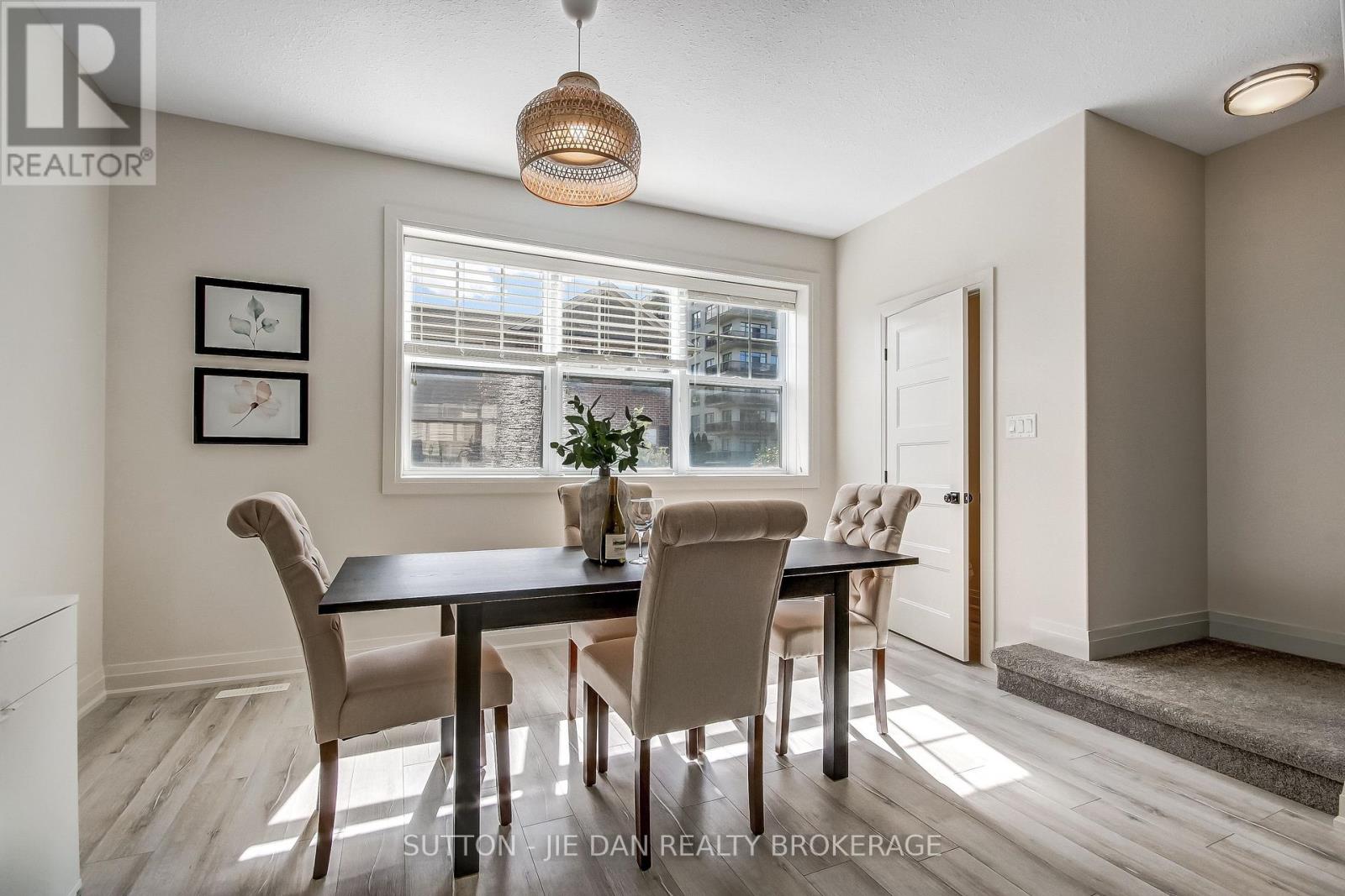 #78 3025 SINGLETON AVENUE - Image 10