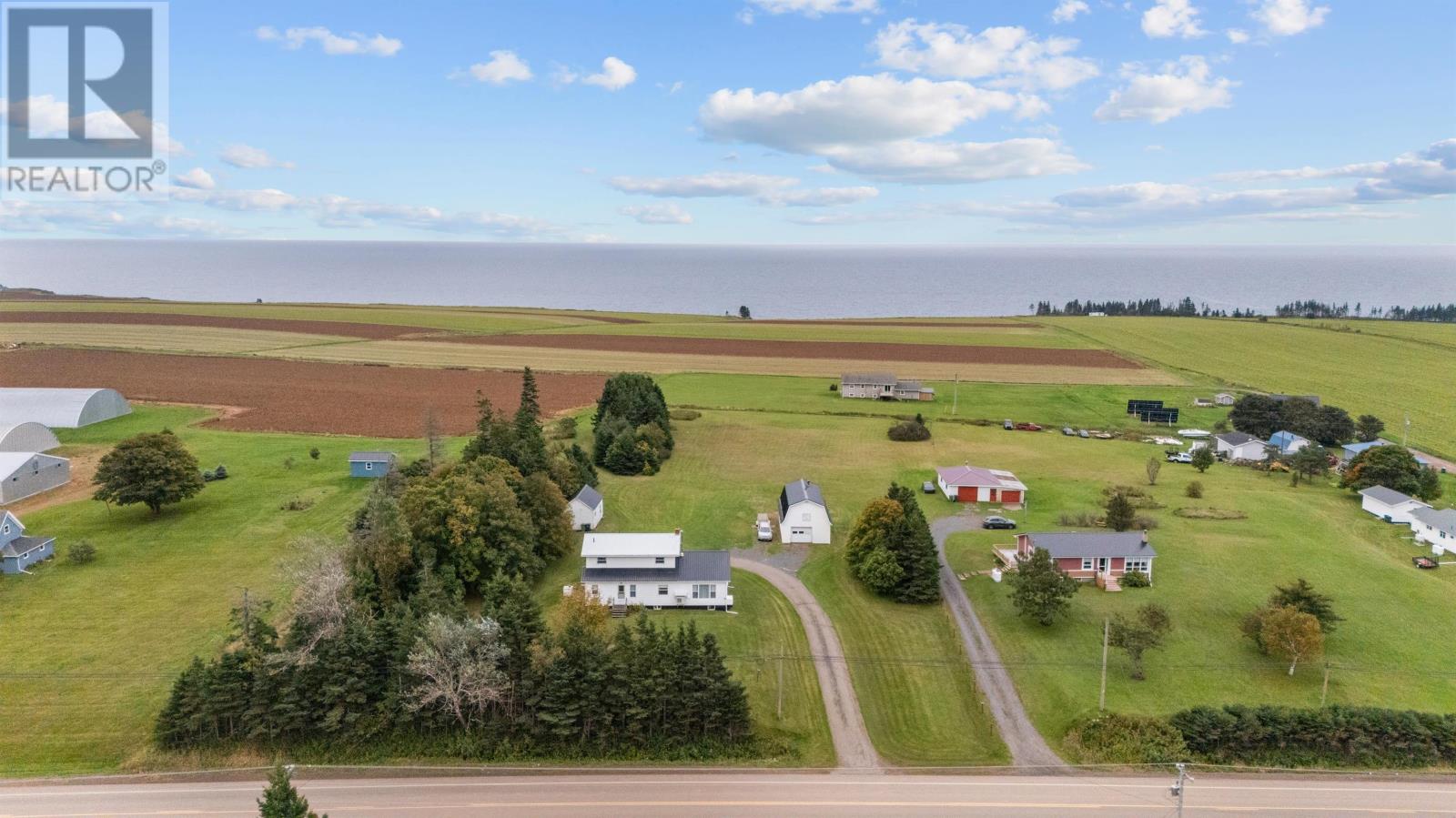 562 EAST POINT Road - Image 42