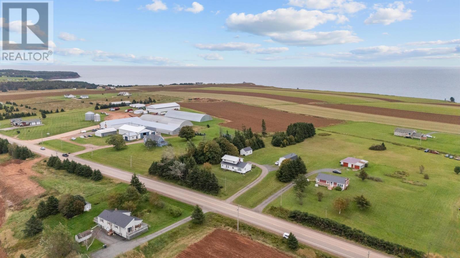 562 EAST POINT Road - 44