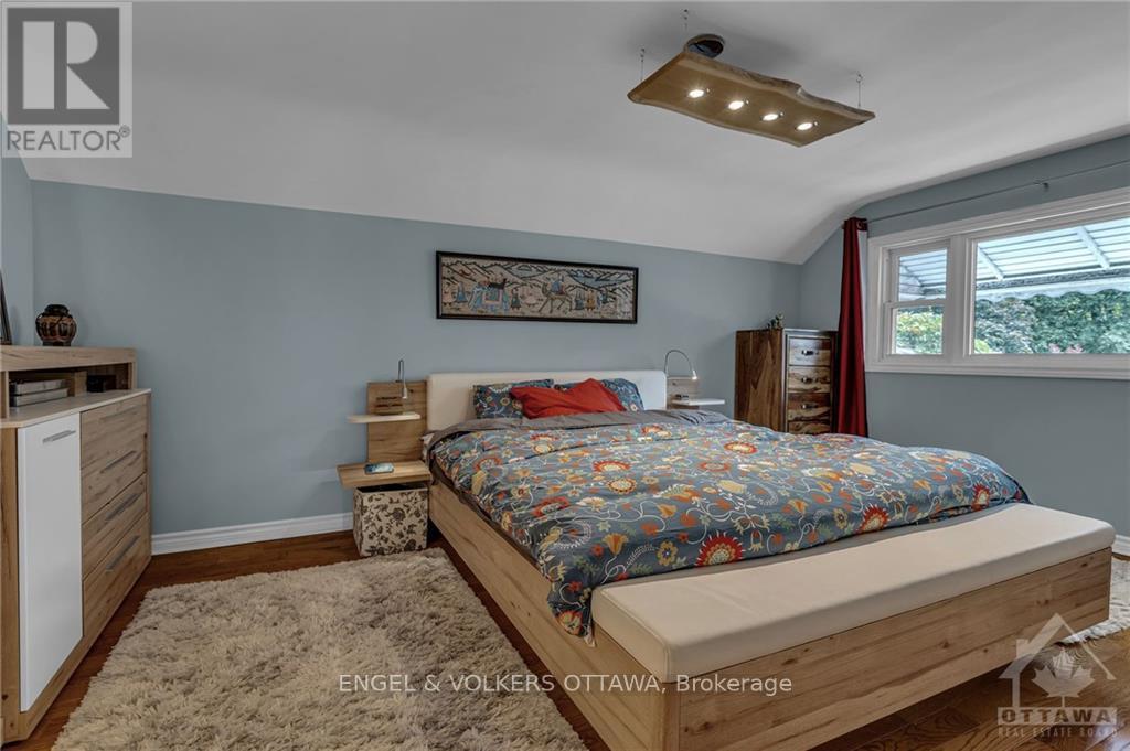 525 Braydon Avenue — photo 22