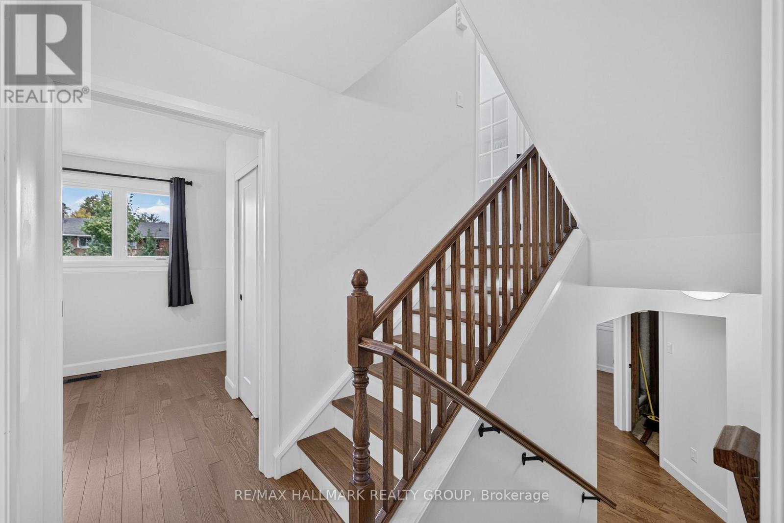 114 MEADOWLANDS DRIVE W - 30
