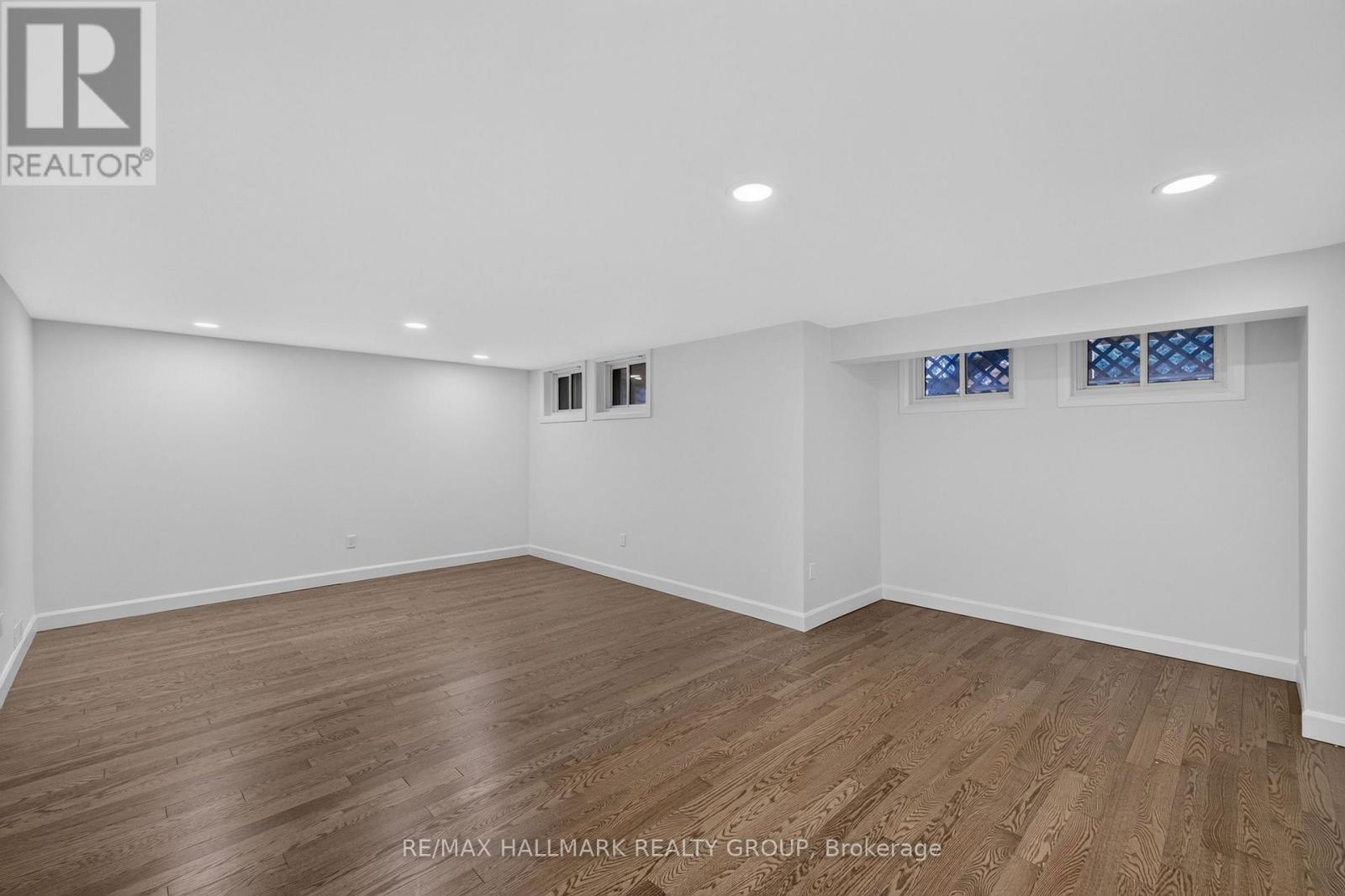 114 MEADOWLANDS DRIVE W - Image 36