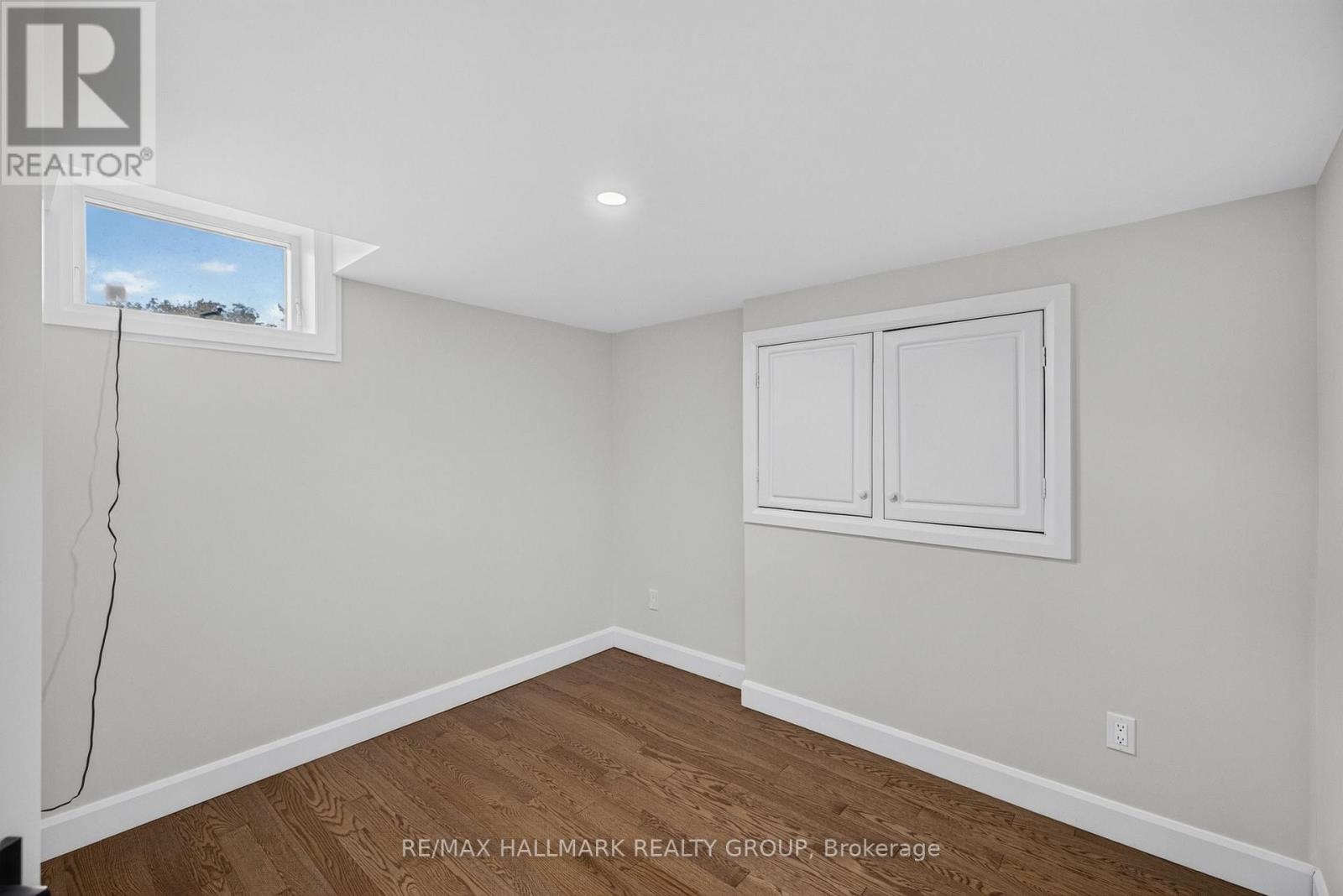 114 MEADOWLANDS DRIVE W - Image 39