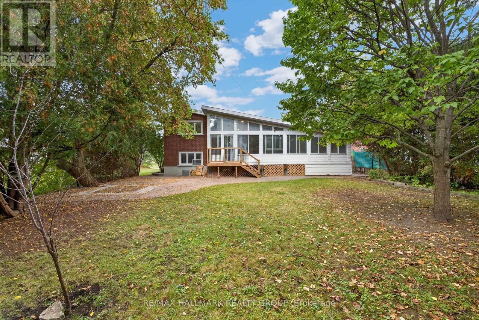 114 MEADOWLANDS DRIVE W - Image 46