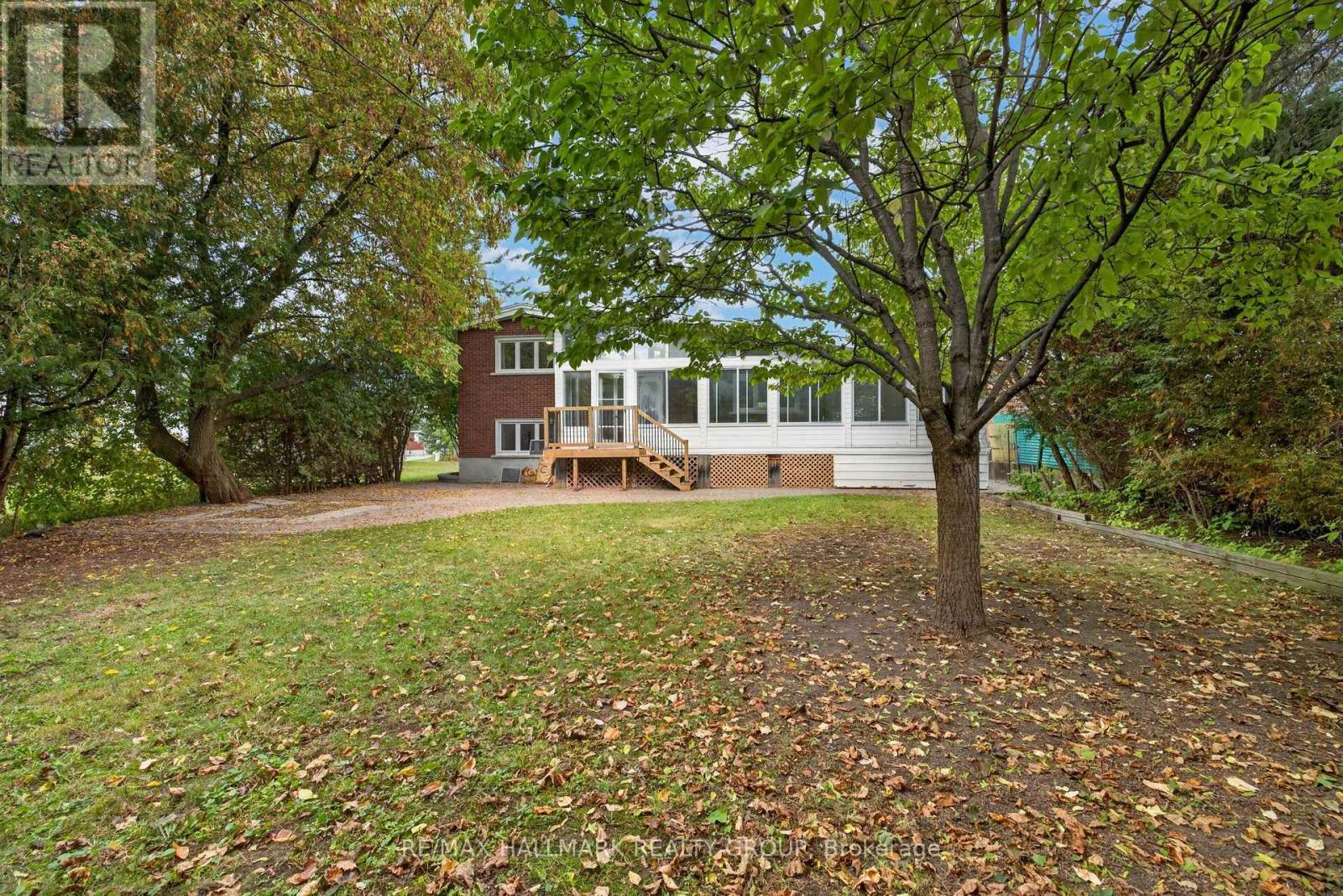 114 MEADOWLANDS DRIVE W - Image 48