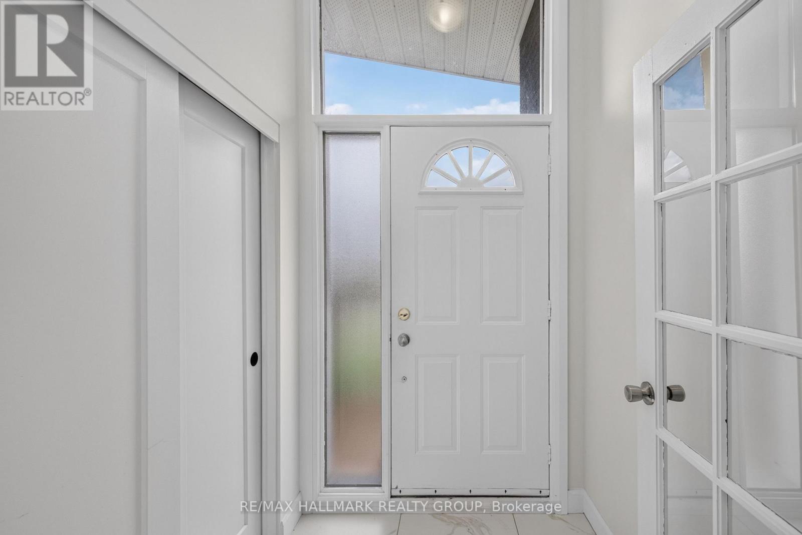 114 MEADOWLANDS DRIVE W - 6