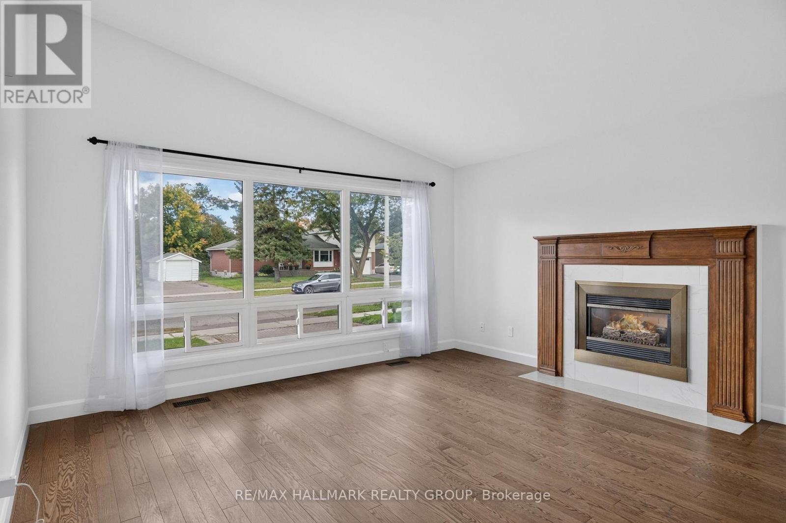 114 MEADOWLANDS DRIVE W - 9