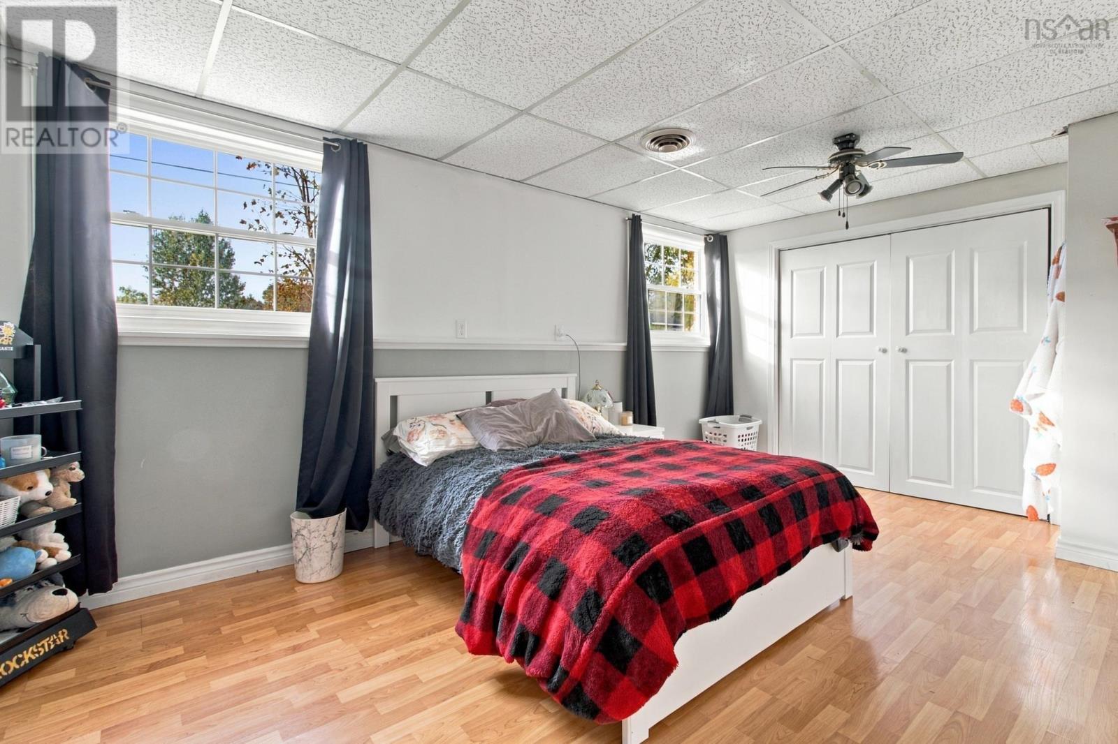 44 St Bernard Street - Image 22