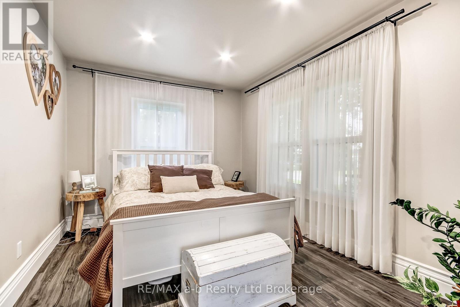 2237 PINEGROVE ROAD - Image 12