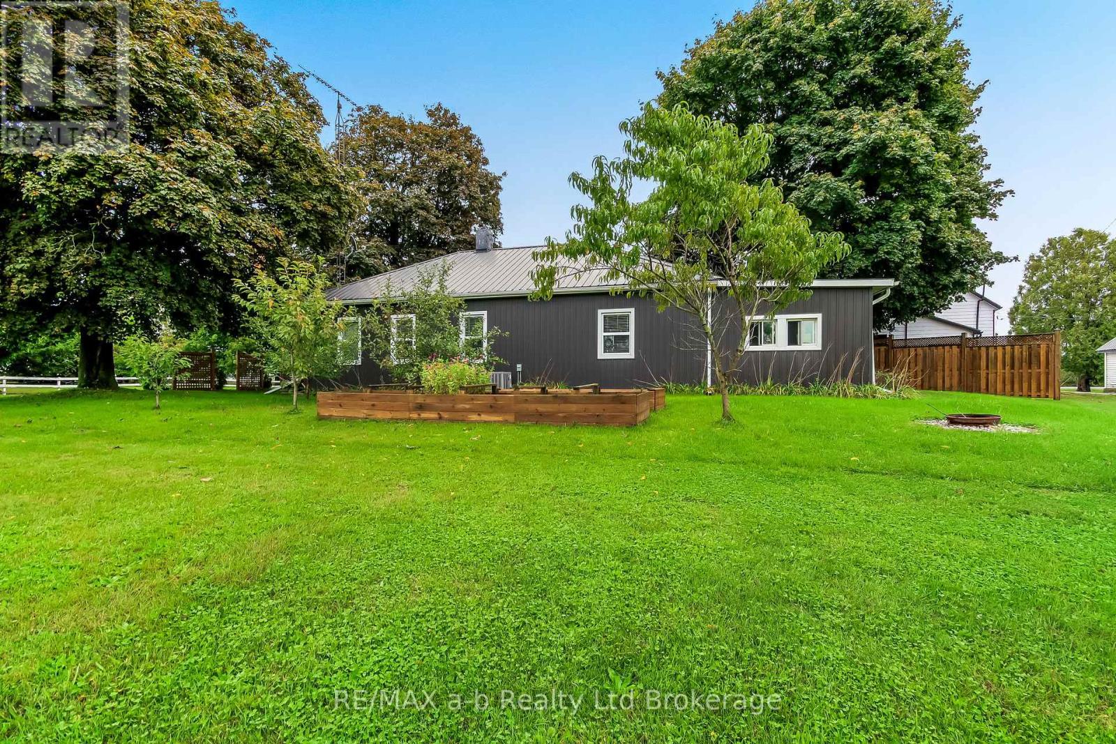 2237 PINEGROVE ROAD - 3