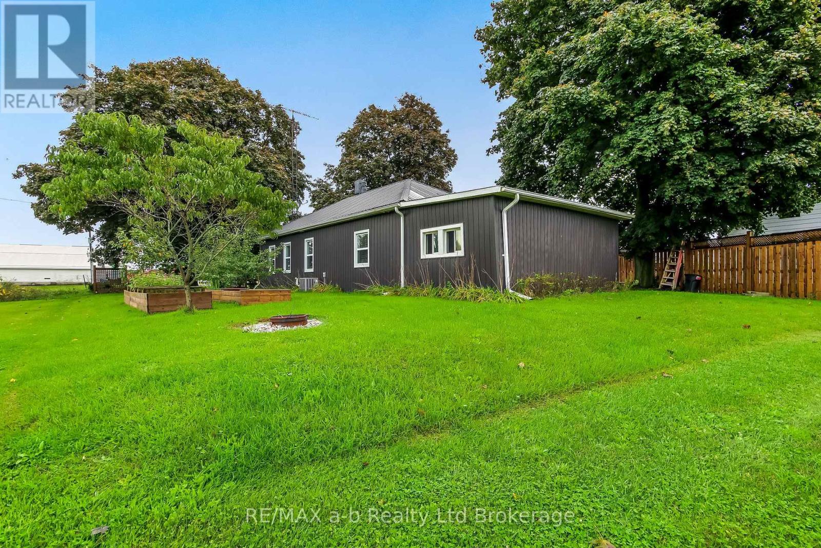 2237 PINEGROVE ROAD - 4
