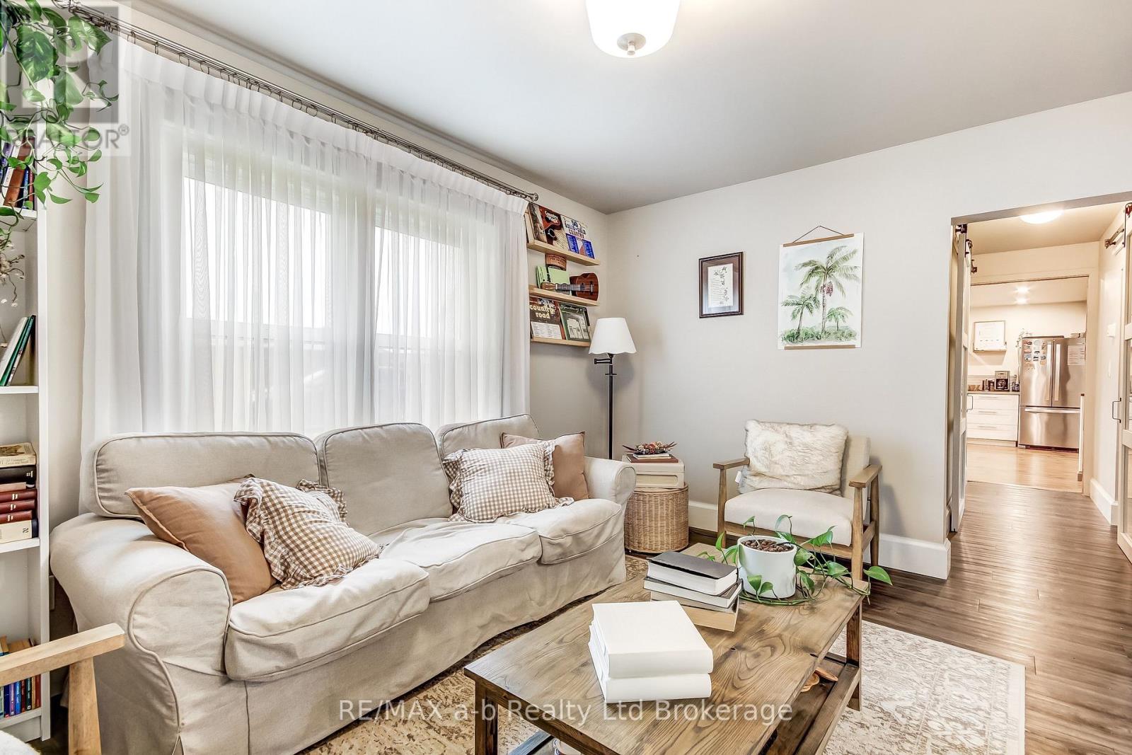 2237 PINEGROVE ROAD - 7