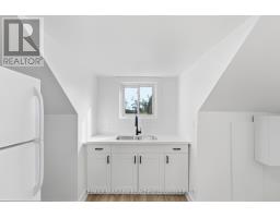 Upper - 34 Haig Street, St  Catharines, ON L2R6K8 Photo 18